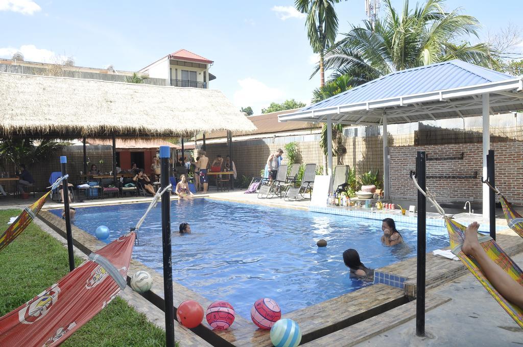 Pool Party Hostel Siem Reap Exteriör bild