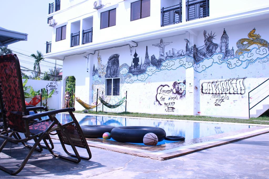 Pool Party Hostel Siem Reap Exteriör bild